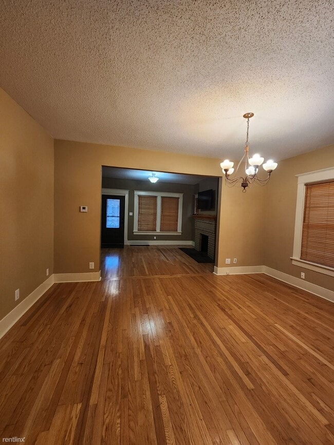 Building Photo - 3 br, 1 bath House - 337 S Erie St