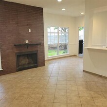 Building Photo - 3647 W Northgate Dr