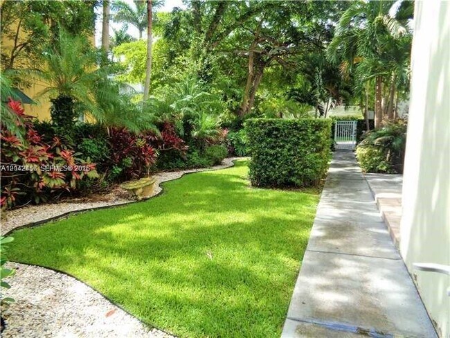 Foto del edificio - 5839 SW 74th Terrace