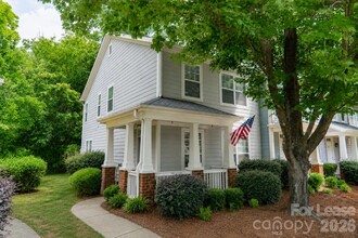 Building Photo - 419 Hurston Circle