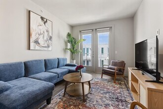 Building Photo - 5820 1/2 Cameron Road-SI FL4-ID1303398P