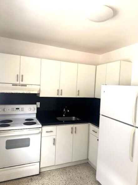 Foto del edificio - 644 SW 10th St