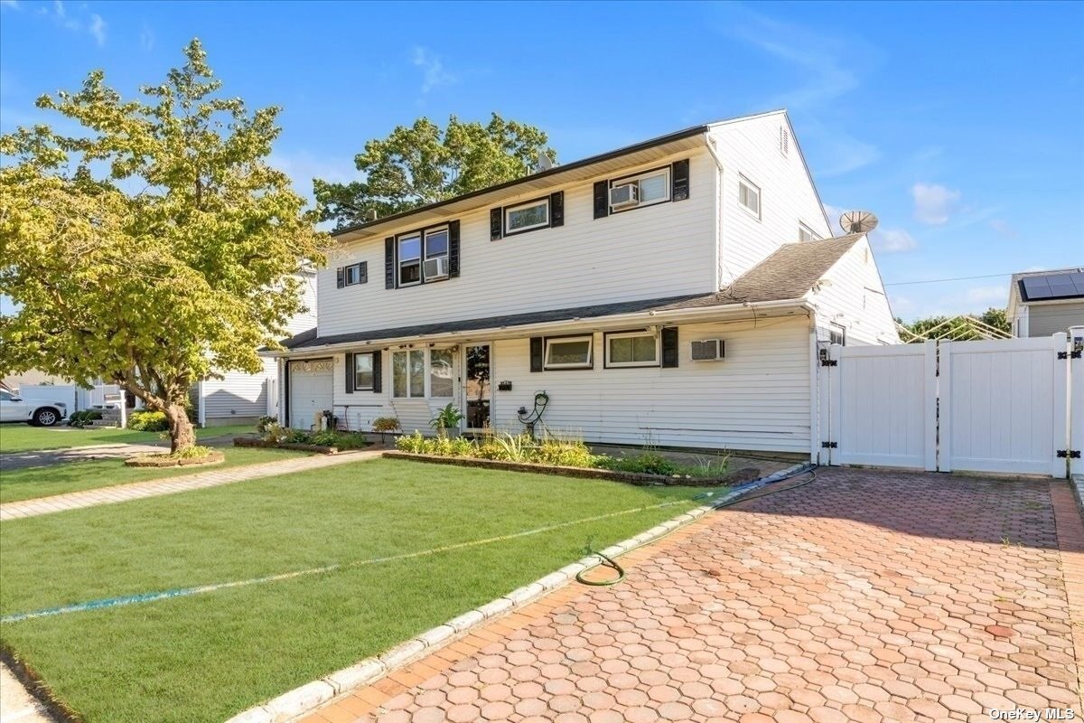 Foto principal - 114 Southwood Cir