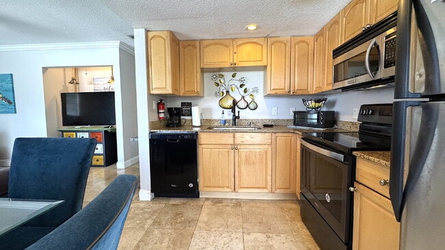 Photo - 506 University Blvd Apartment