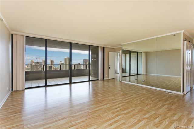 Building Photo - 581 Kamoku St