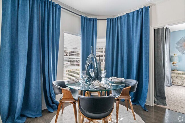 Building Photo - Step Into Stylish Comfort