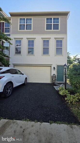 Building Photo - 22167 Breitling Terrace
