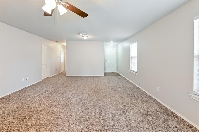 Building Photo - 12518 Rosslare Dr