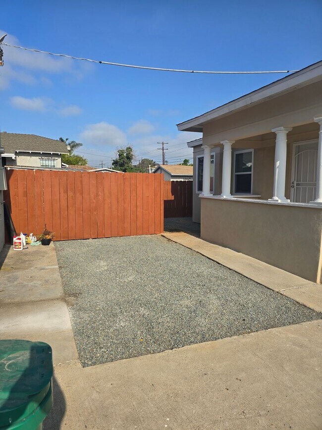 Foto del edificio - Large 2 bed 1 Bath House