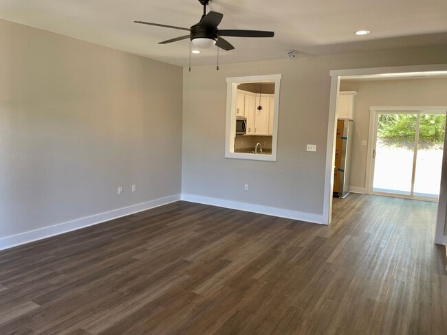 Photo - End Unit Luxury Townhouse in Campbell County