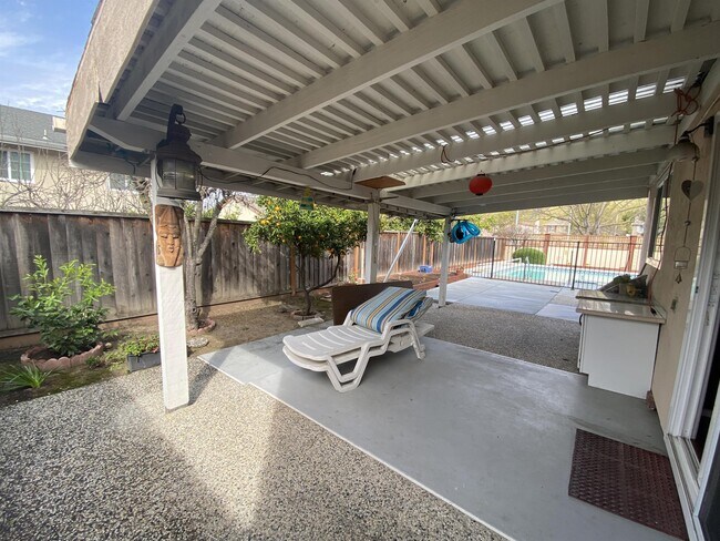 Foto del edificio - 15 Japala Ct