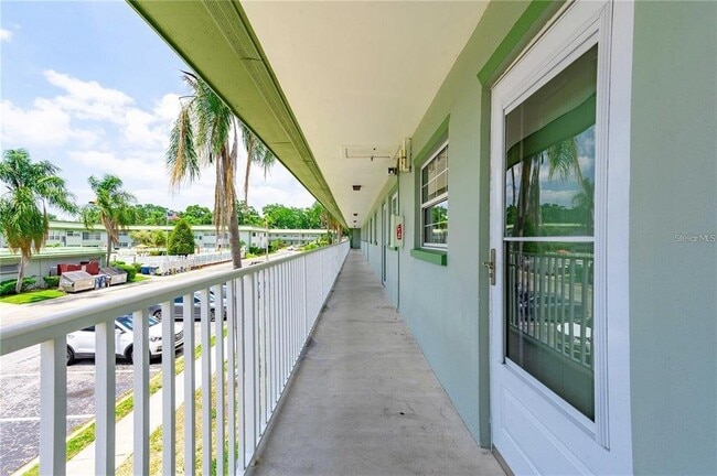 Building Photo - 1433 S Belcher Rd