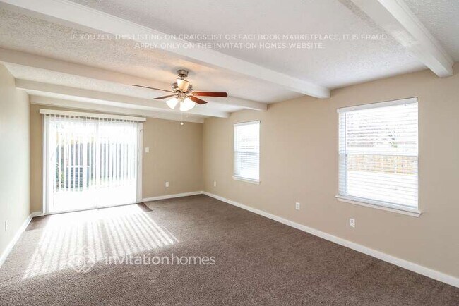 Foto del edificio - 1231 Rutherford Dr