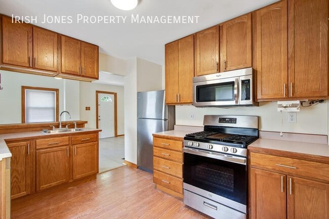 Foto del edificio - 4796 N Bailey Ave