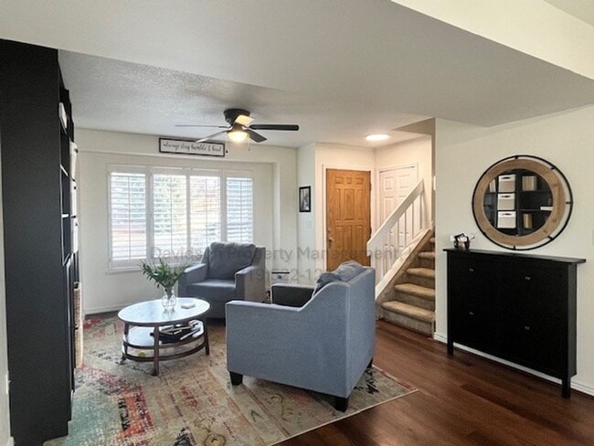 Building Photo - Inviting 3 Bedroom House Near Cottonwood Creek Park