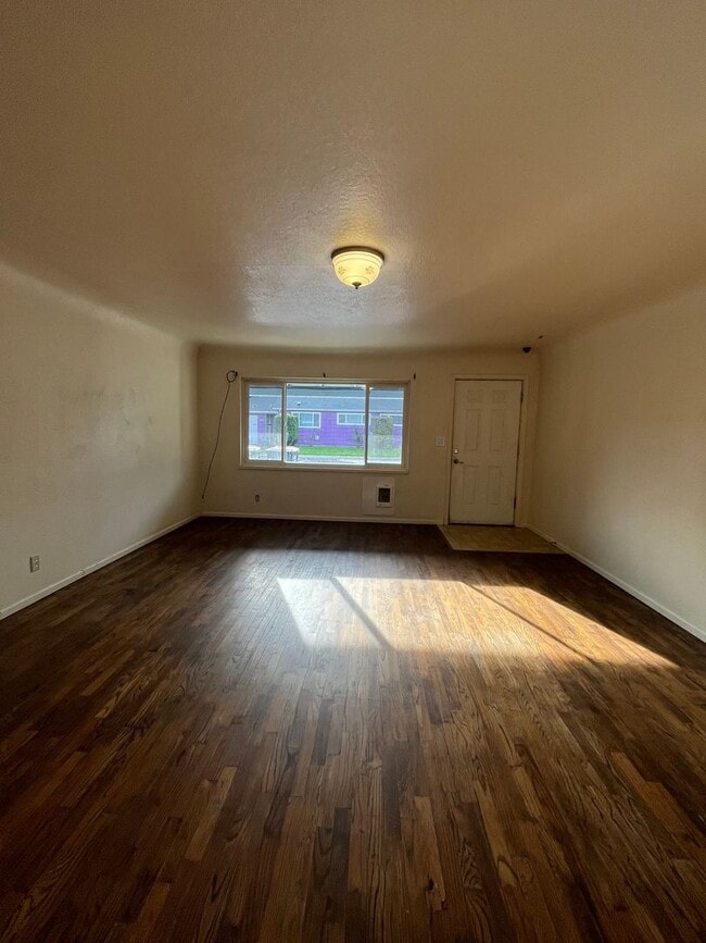 Building Photo - 1-Bedroom 1-Bathroom apartment in Whitaker