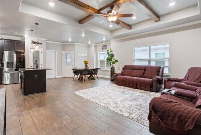 Foto del edificio - 1606 Fiddle Wood Wy