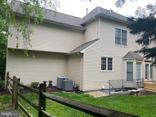 Building Photo - 20756 Eastlake Ct