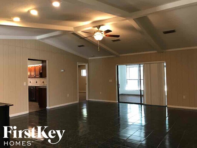 Foto del edificio - 6328 Fern Ln