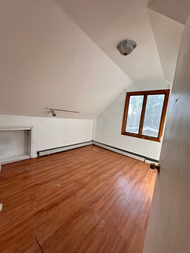Building Photo - 98 Page Ln