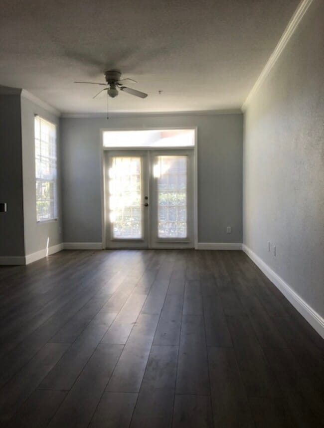 Foto del edificio - 6312 Raleigh St