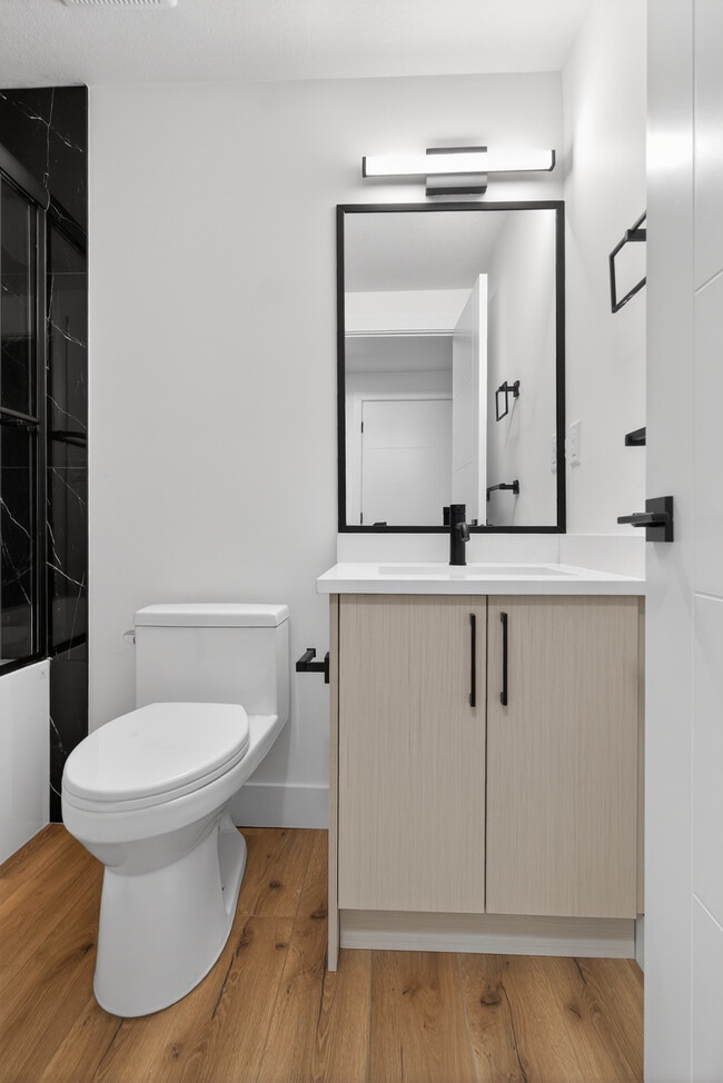 Building Photo - 9232 85 St NW