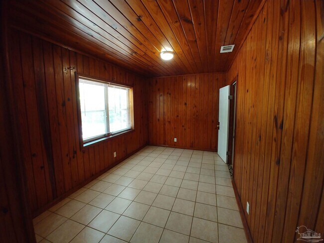 Building Photo - 4672 Cerny Rd