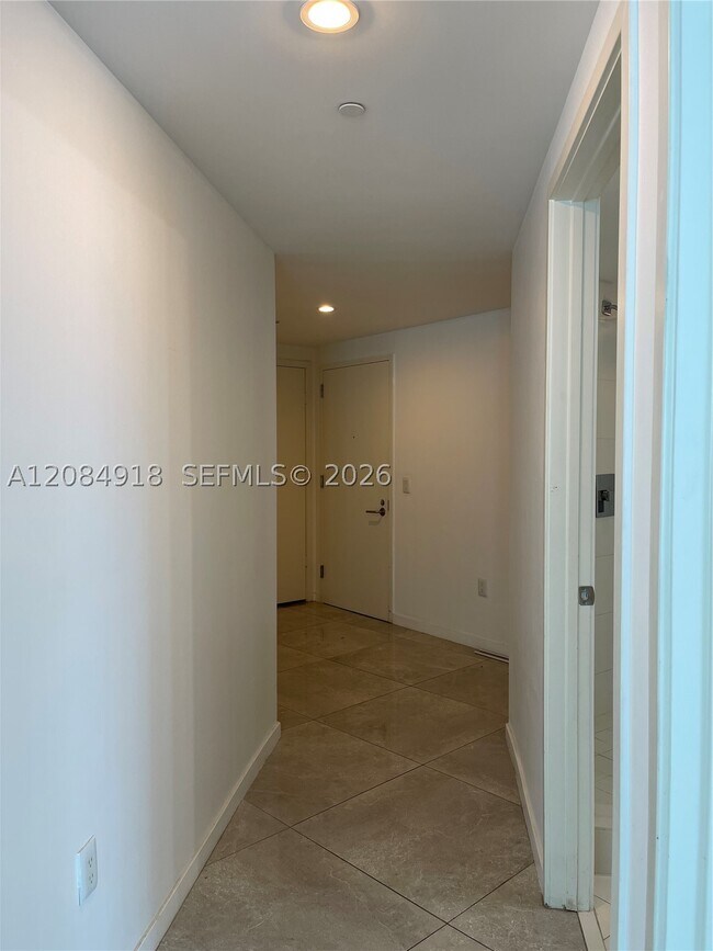 Building Photo - 1100 S Miami Ave