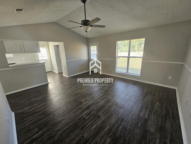 Building Photo - 6249 Oak Run Dr W