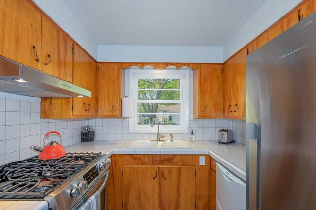 Foto del edificio - 4401 NW Columbia St