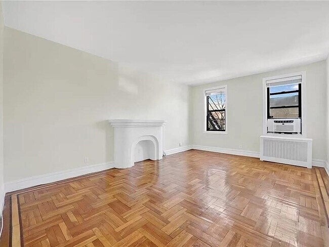 Foto del edificio - 8020 4th Ave