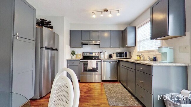 Foto del edificio - 4319 Maple Ave
