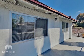 Building Photo - 481 Auburn Way