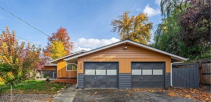 Building Photo - 208 Oregon Terrace
