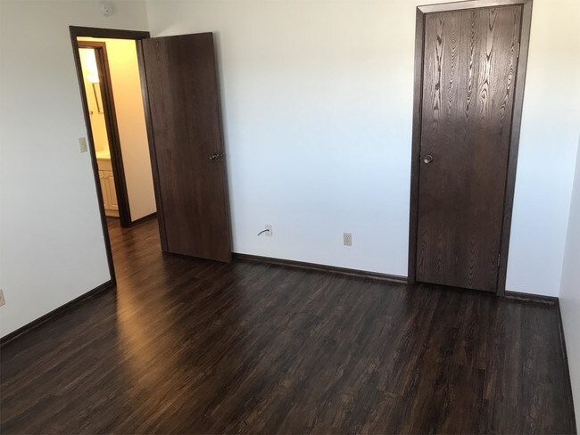 Foto del edificio - 6450 FARMDALE Rd