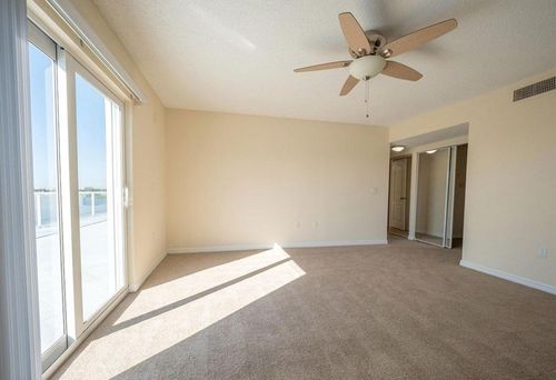 Building Photo - 2650 S Ocean Blvd