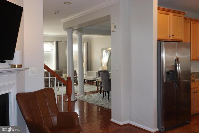 Foto del edificio - 8200 Gunston Commons Way