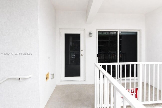 Photo - 996 E 24th St Apartment
