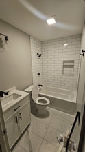 Building Photo - 118 Camelot Ct
