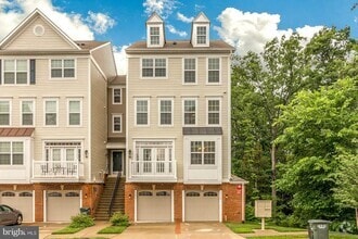 Building Photo - 45770 Winding Branch Terrace