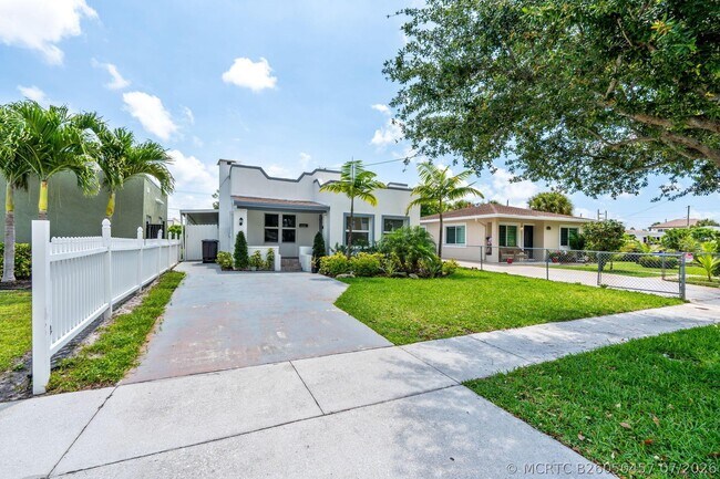 Foto del edificio - 4324 Garden Ave
