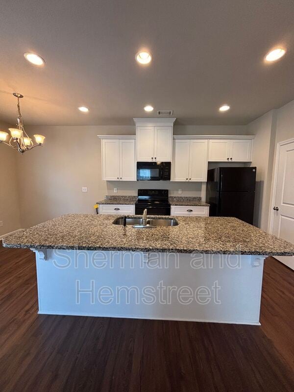 Building Photo - 905 Joiner Cir