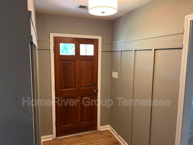 Building Photo - 590 Featherwind Cove N