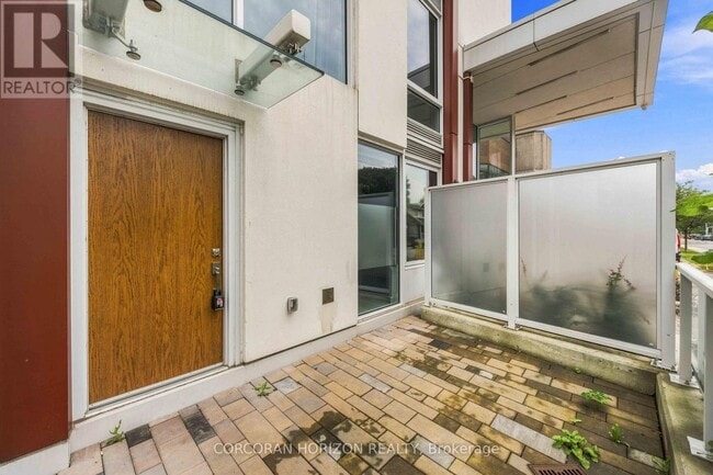 Building Photo - 33 Helendale Ave