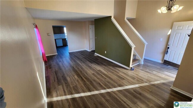 Foto del edificio - 2285 Juniper Dr