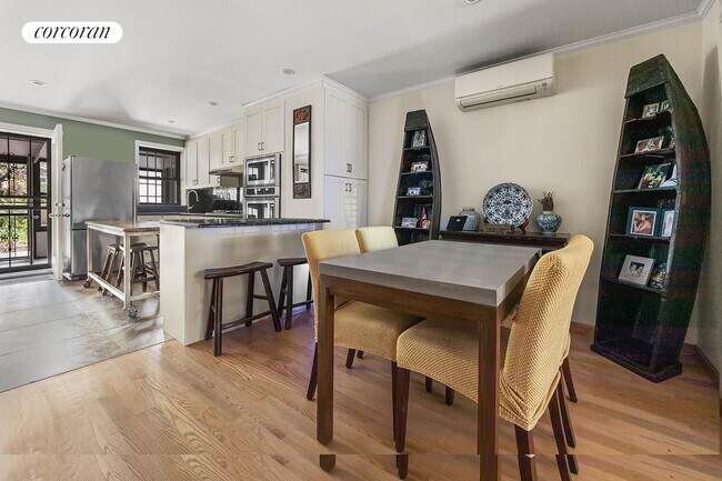 Foto del edificio - 688 Carroll St