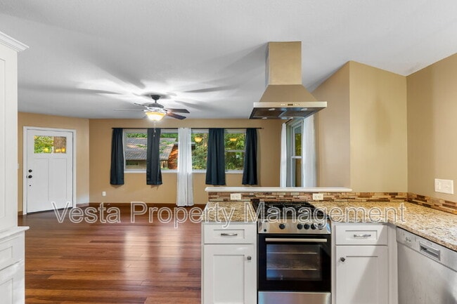 Building Photo - 1 Wellspring Ln