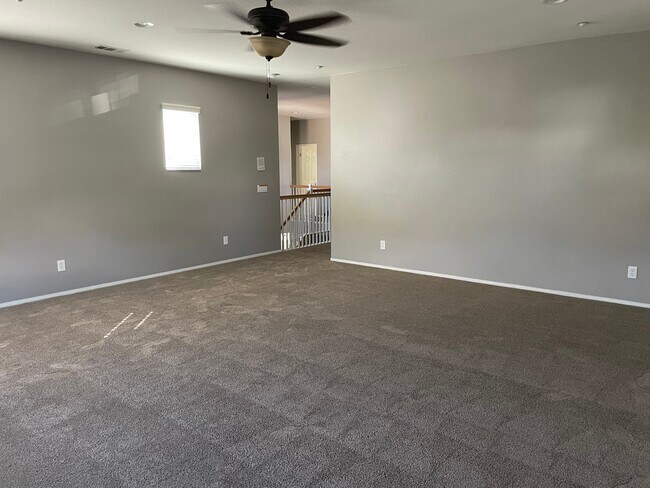 Building Photo - 7770 Lincoln Ct