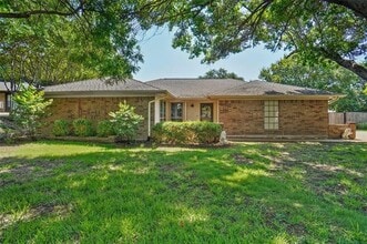 Building Photo - 8341 Crosswind Dr