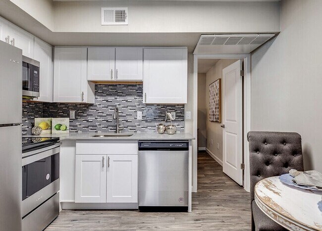 Interior Photo - Escondido Apartments